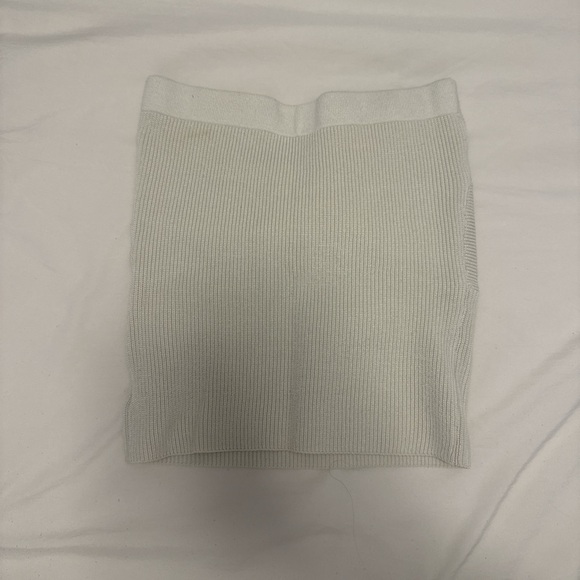 Knot-Front Ribbed Crop Top - Cream - Picture 2 of 2